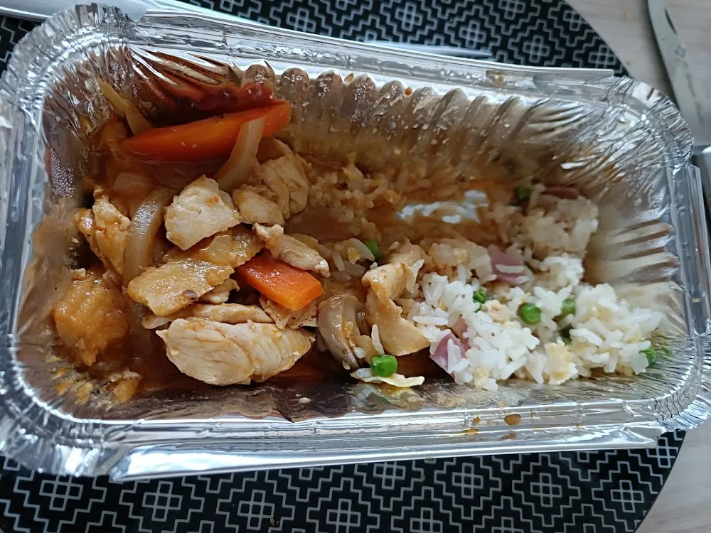 Poulet Sauté À la Sauce Saté